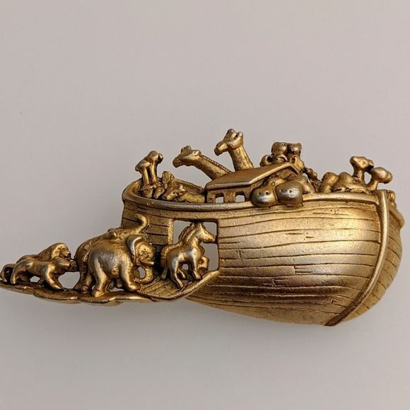 Vintage AJC Noah's Ark Brooch - Picture 1 of 4